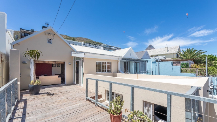 2 Bedroom Property for Sale in Sea Point Western Cape